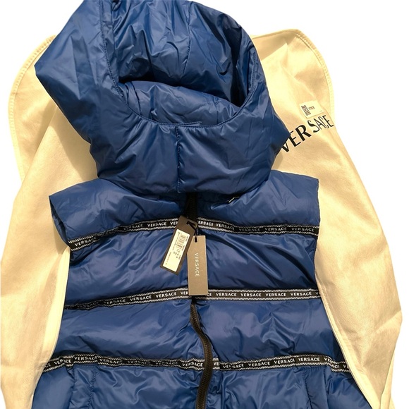 BNWT, Men’s Versace bubble vest, Size L - Picture 5 of 15